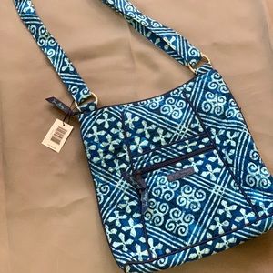 NWT VERA BRADLEY “Hipster” Crossbody Purse/Bag